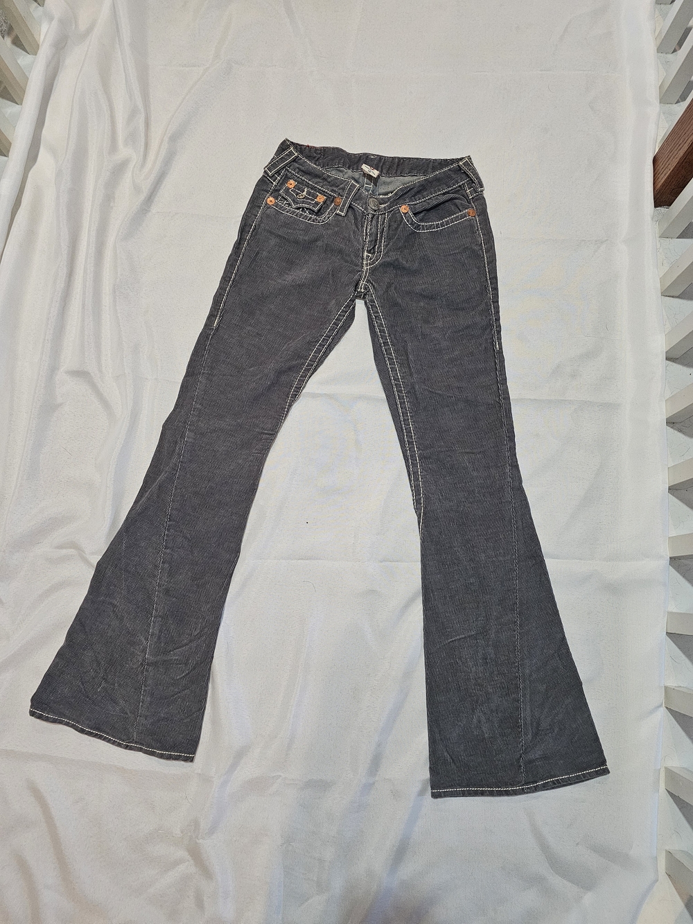 🔥True Religion🔥 Women’s Gray Corduroy Flared Jeans